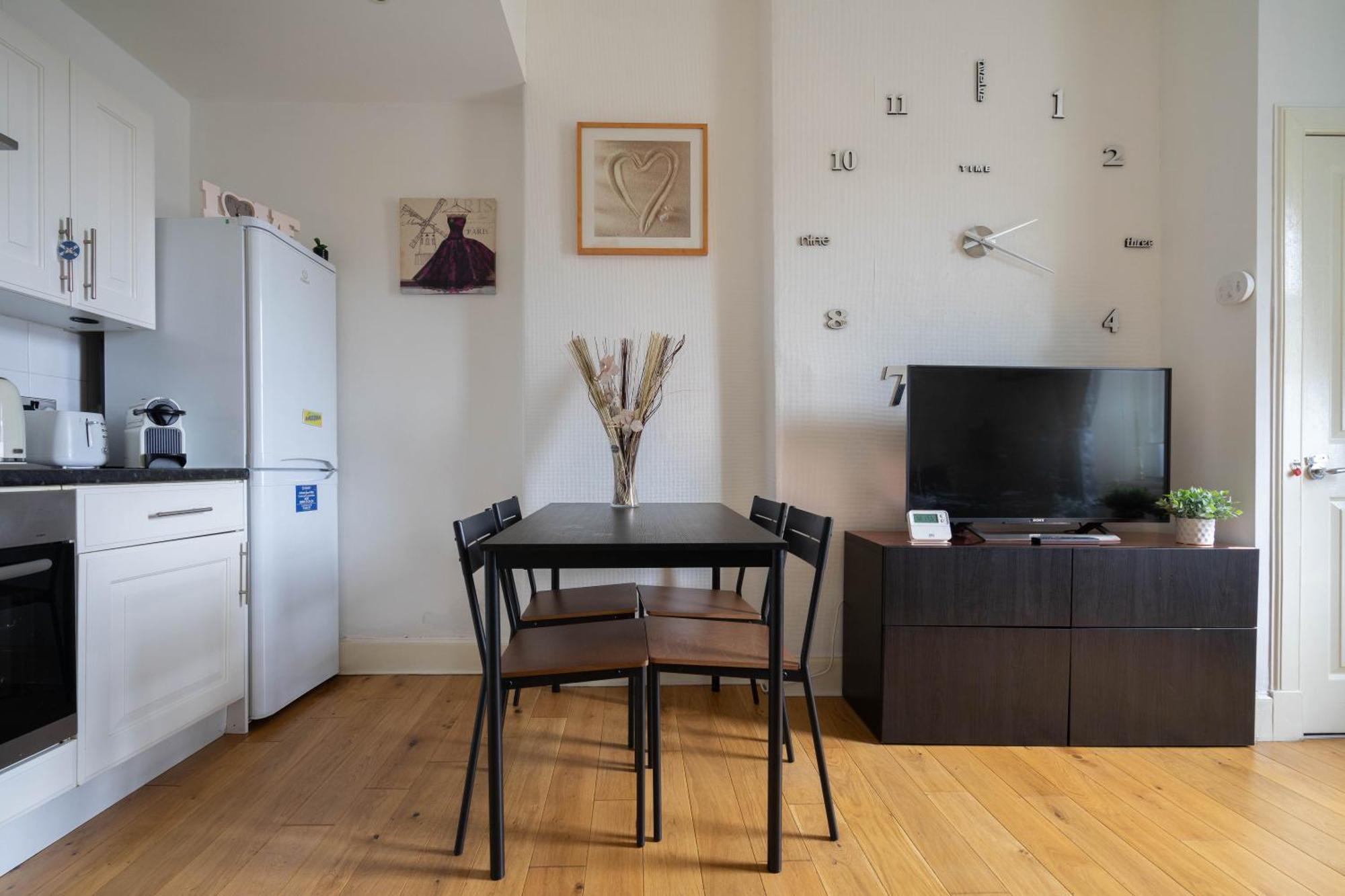 Cosy Leith Escape - Edinburgh City Exterior photo